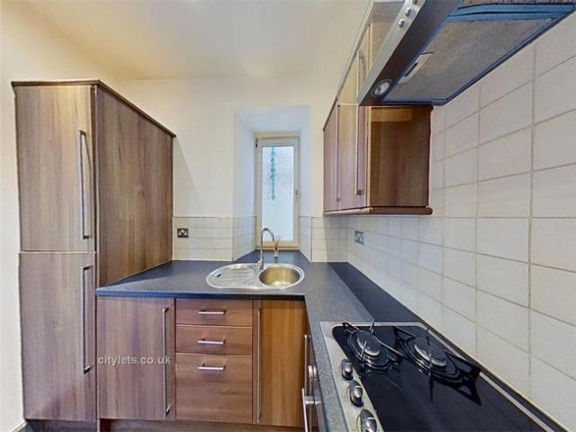Flat for rent in Newington, Scotland