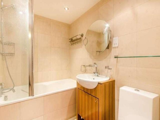 Apartment for rent in Brompton, Brompton