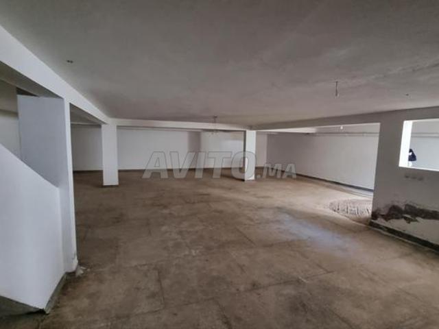 Local commercial location à Rbat
