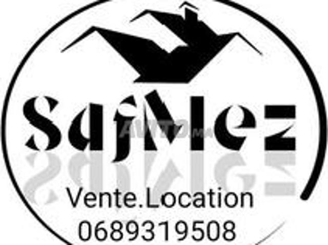 Local commercial location à Témara