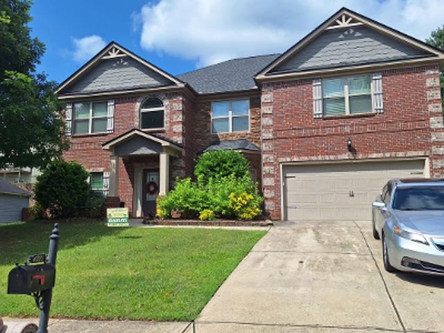 House for sale in Red Oak, Georgia