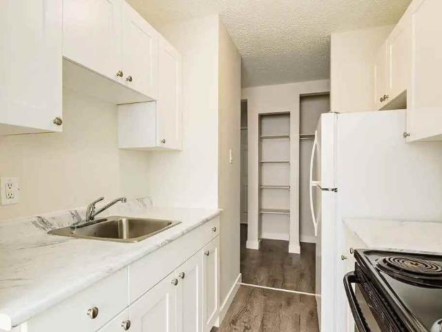 Apartment for rent in Wedgewood, Alberta