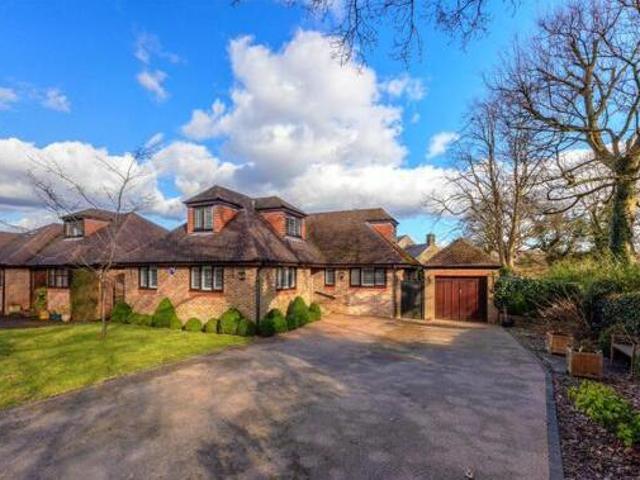 House for sale in Dore, South Yorkshire