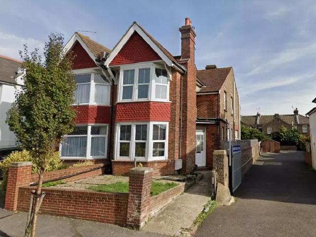 House for rent in Roselands, Eastbourne