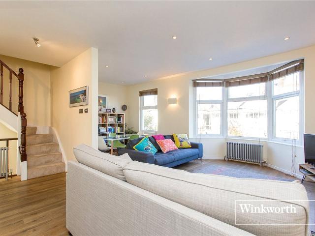 Apartment for rent in Church End, Greater London