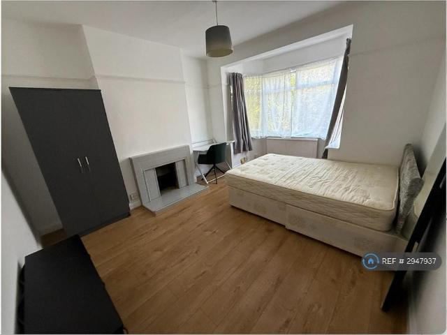 House for rent in London Borough of Merton, Greater London