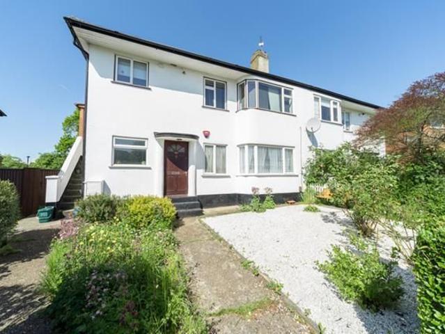 House for rent in London Borough of Ealing, Hanwell