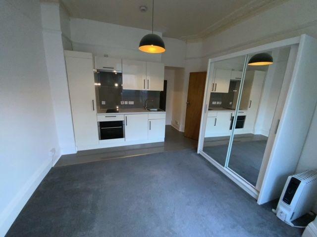 Studio for rent in Gants Hill, Greater London