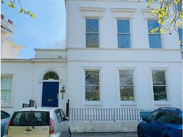 Apartment for rent in Calderstones