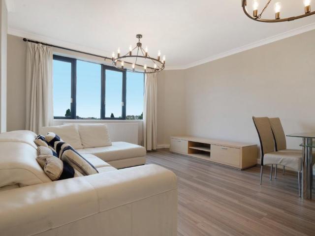 Apartment for rent in St. John's Wood, Greater London