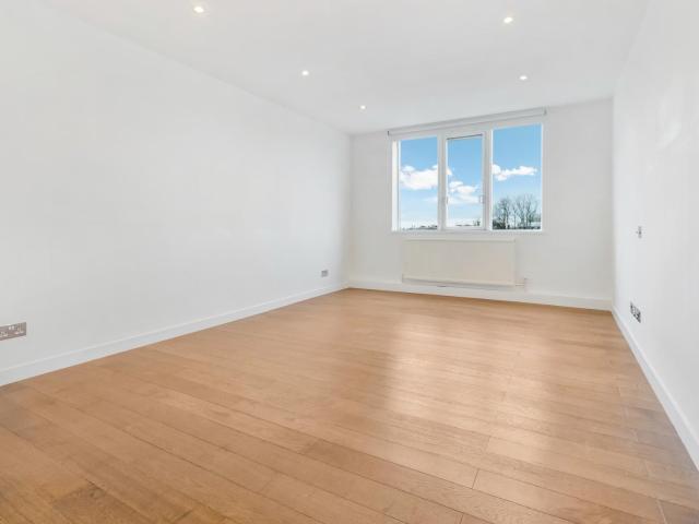 Apartment for rent in St. John's Wood, Greater London
