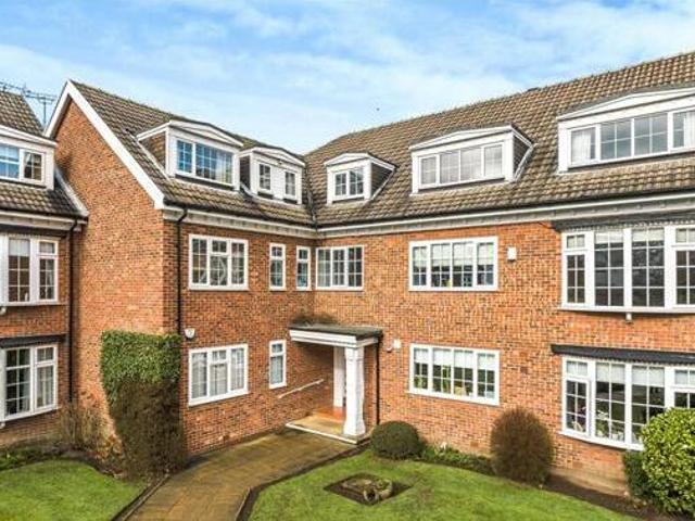 House for sale in Drighlington, Adwalton