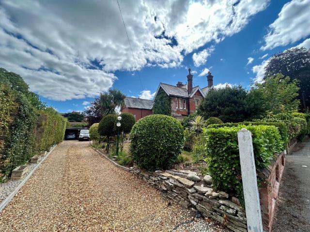 Apartment for rent in Charminster, Bournemouth