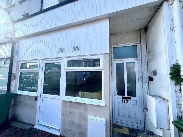 Studio for rent in Roselands, Eastbourne