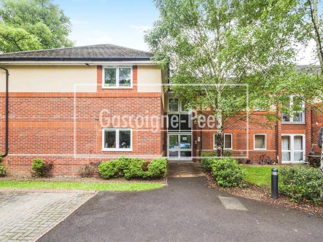Apartment for rent in Westborough, Surrey
