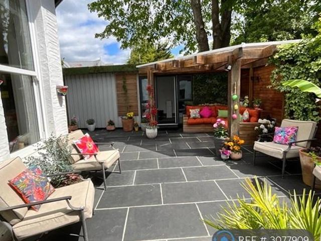 Apartment for rent in Charminster, Bournemouth