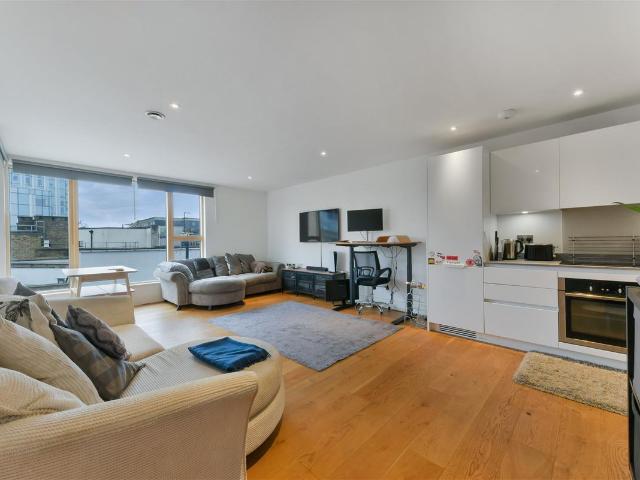 Apartment for rent in London Borough of Merton, Greater London