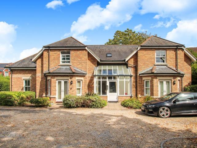 Apartment for rent in Charminster, Bournemouth