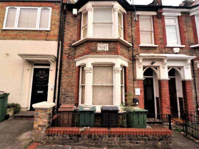 Apartment for rent in Highams Park, Greater London