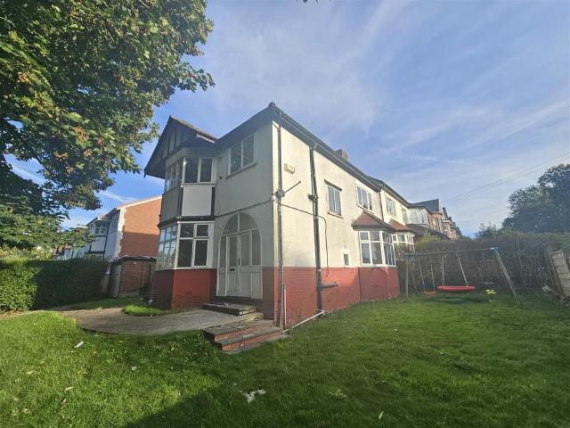 House for rent in Broughton Park, Salford