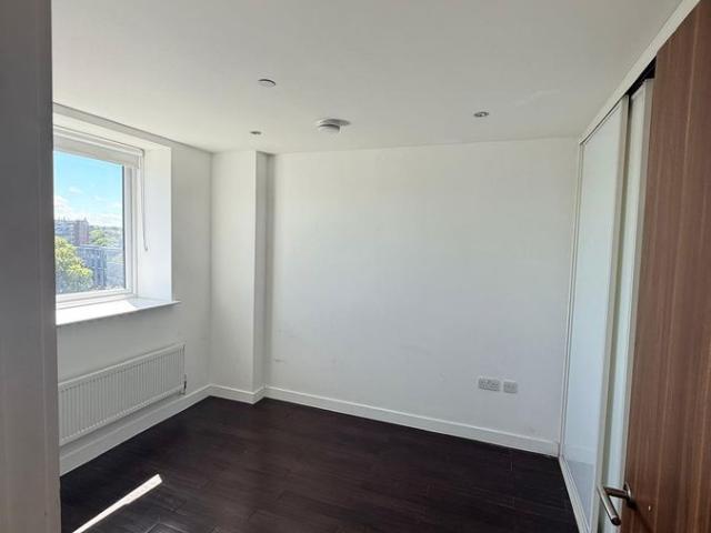 Apartment for rent in Carshalton Beeches, Greater London
