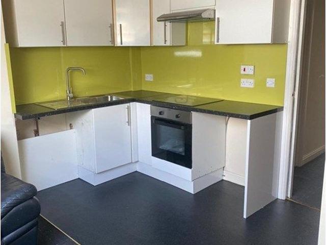 Apartment for rent in Long Lee, West Yorkshire