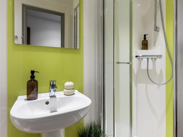 Apartment for rent in Hyde Park, West Yorkshire