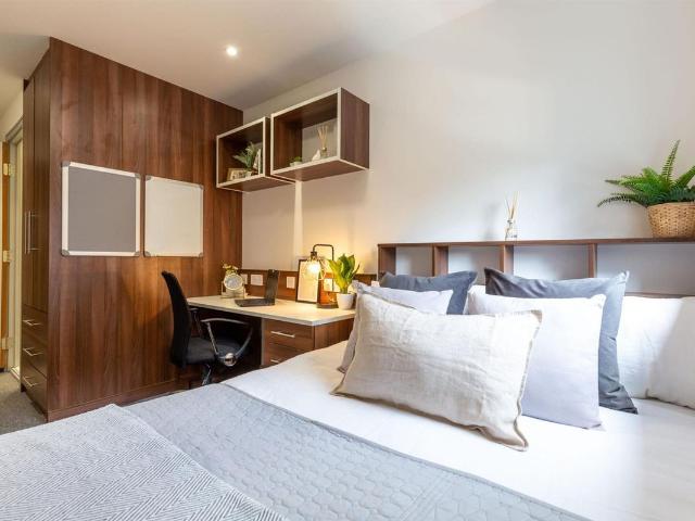 Apartment for rent in Hyde Park, West Yorkshire