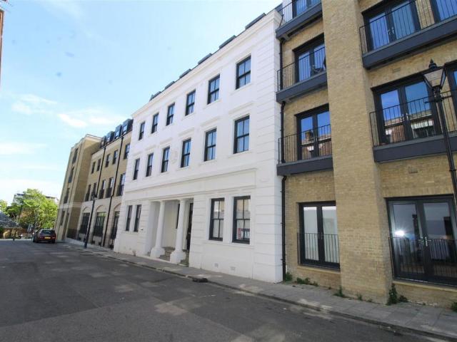 Apartment for rent in East Cliff, Acol