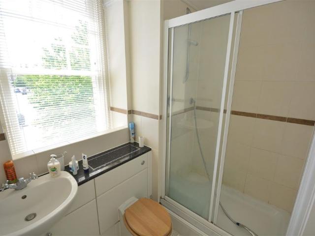 Apartment for rent in Manor Park, Epsom
