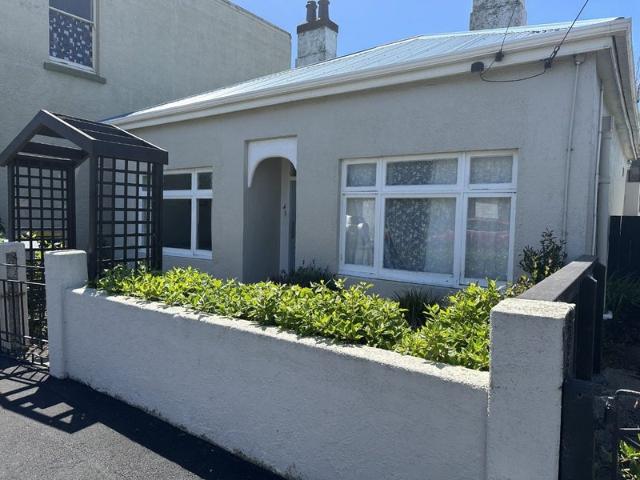 House for rent in Otakou