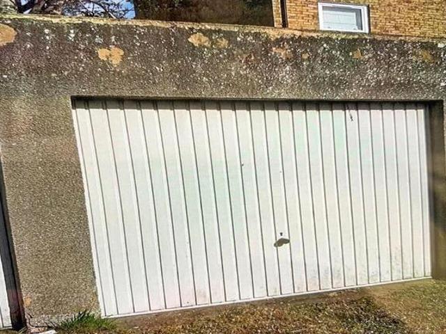 House for sale in Oad Street, Kent