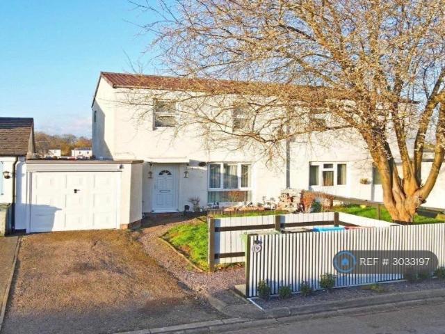 House for rent in Oakridge Park, Milton Keynes