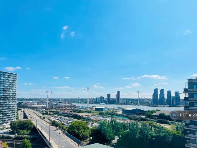Apartment for rent in London Borough of Newham, Greater London