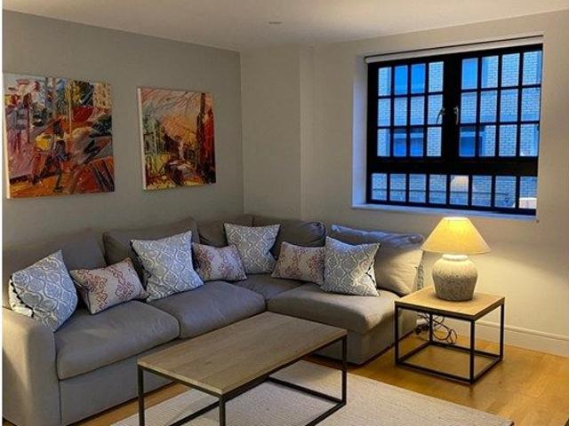 Apartment for rent in Bermondsey Village, Greater London