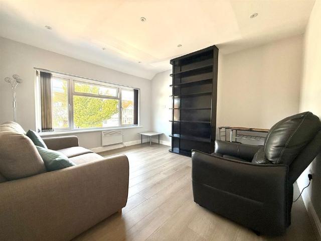 House for rent in London Borough of Ealing, Greenford