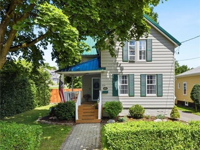 House for sale in Syracuse, New York