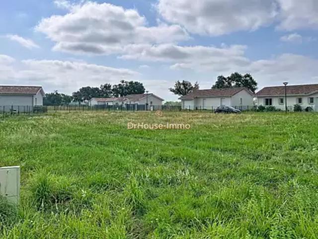 Terrain vente à Cazères-sur-l'Adour, Landes