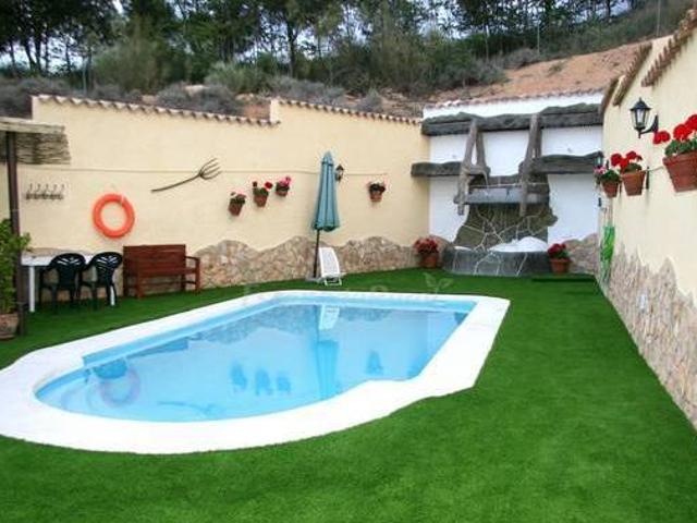 Casa en alquiler en Hinojares