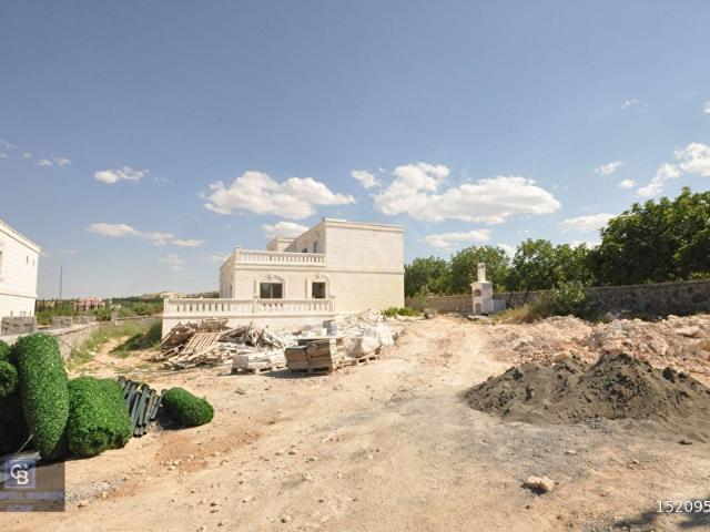 Şanliurfa içerisinde satılık Villa
