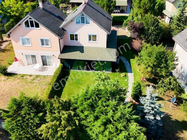 Erikli, Körfez içerisinde satılık Villa