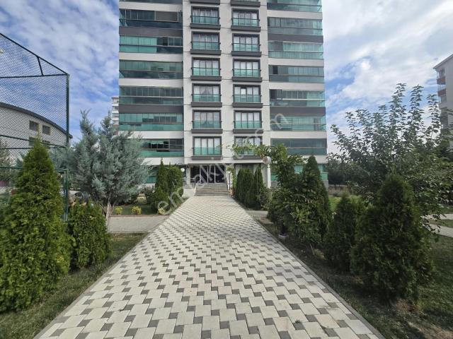 Cumhuriyet Mahallesi, Yenimahalle içerisinde satılık mülk