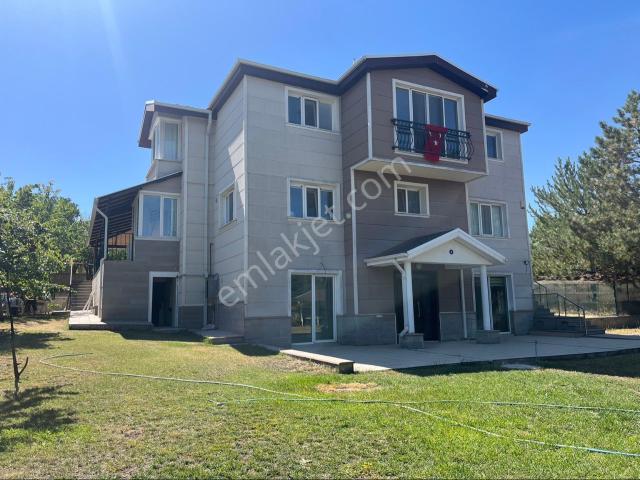 Gölbaşi, Ankara içerisinde satılık Villa