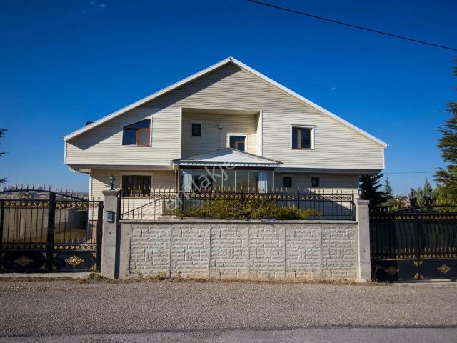 Gölbaşi, Ankara içerisinde satılık Villa