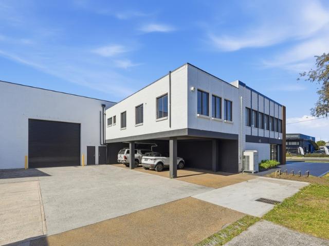 Warehouse for sale in Wollongong West, New South Wales