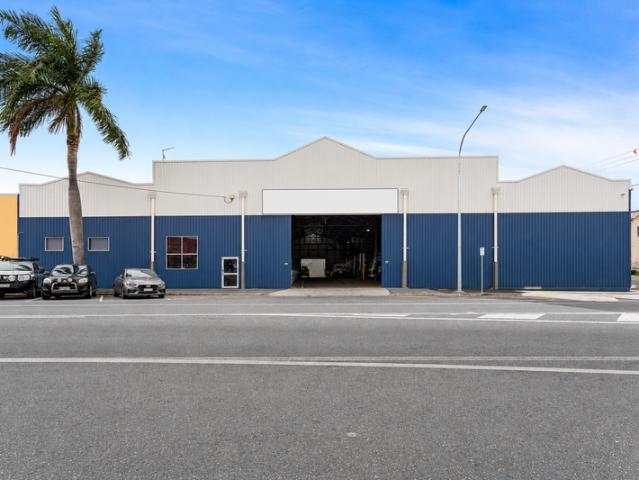 Warehouse for sale in Rockhampton, Queensland