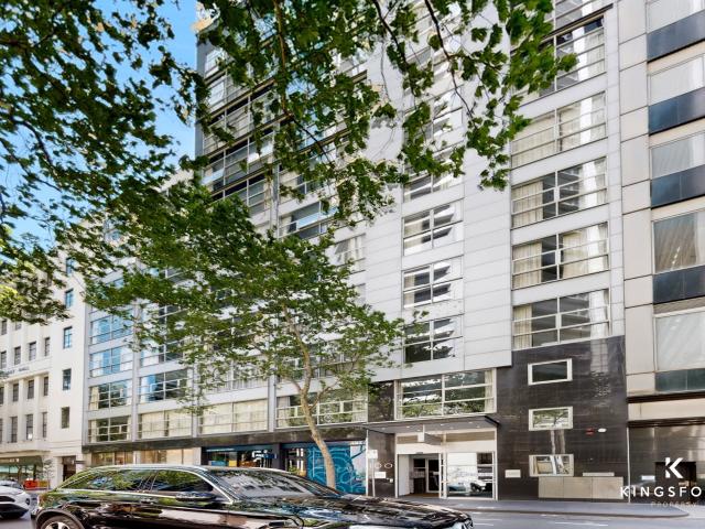 Apartment for rent in East End Theatre District, Melbourne