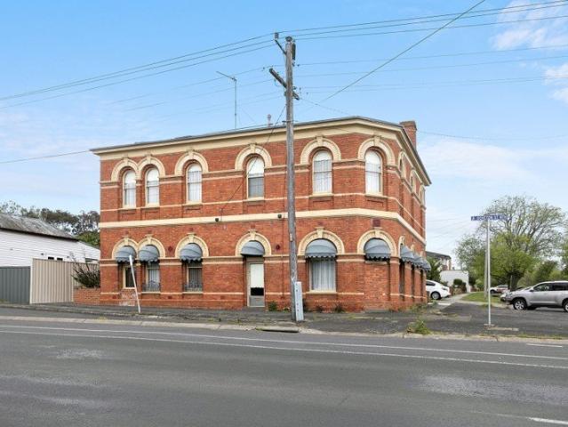 Townhouse for sale in Ballarat, Victoria