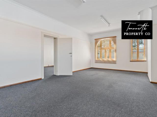 Office for rent in Piallamore, New South Wales