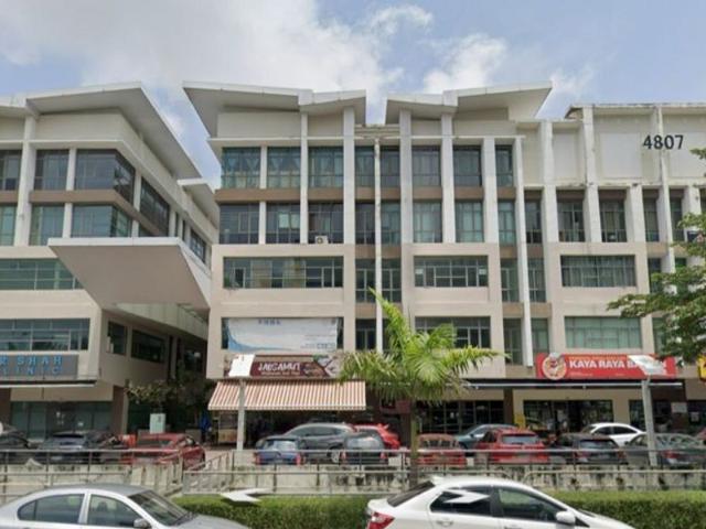 Shop for sale in Tanjong Sepat, Selangor